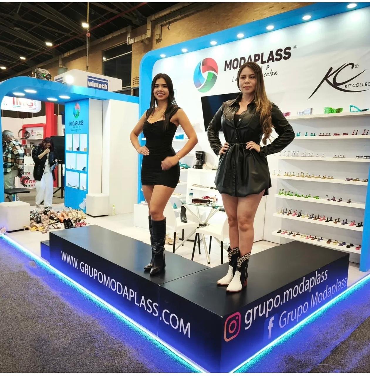 Modelos y stand feria del calzado Modaplass