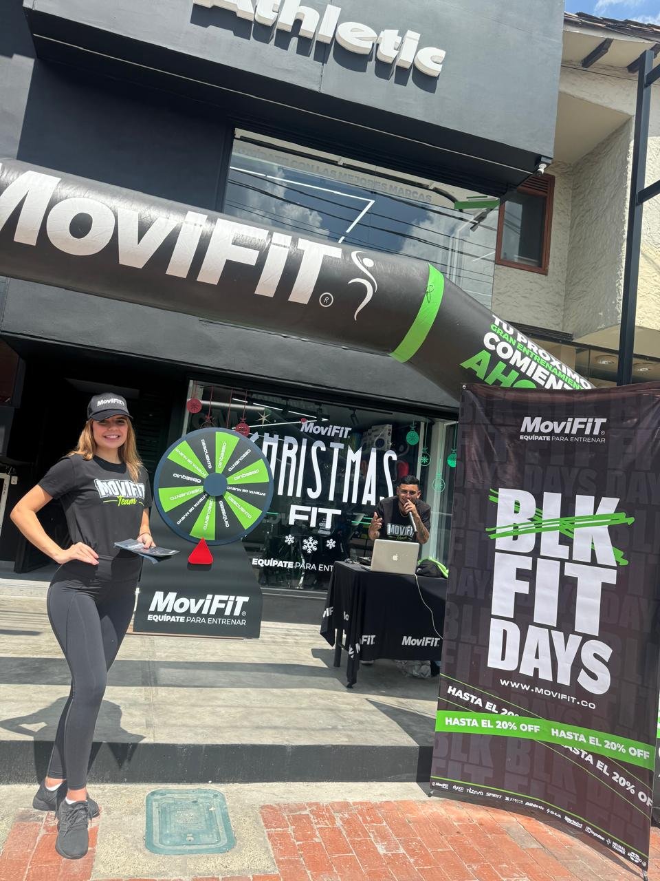 Activación de marca con DJ y ruleta para Movifit